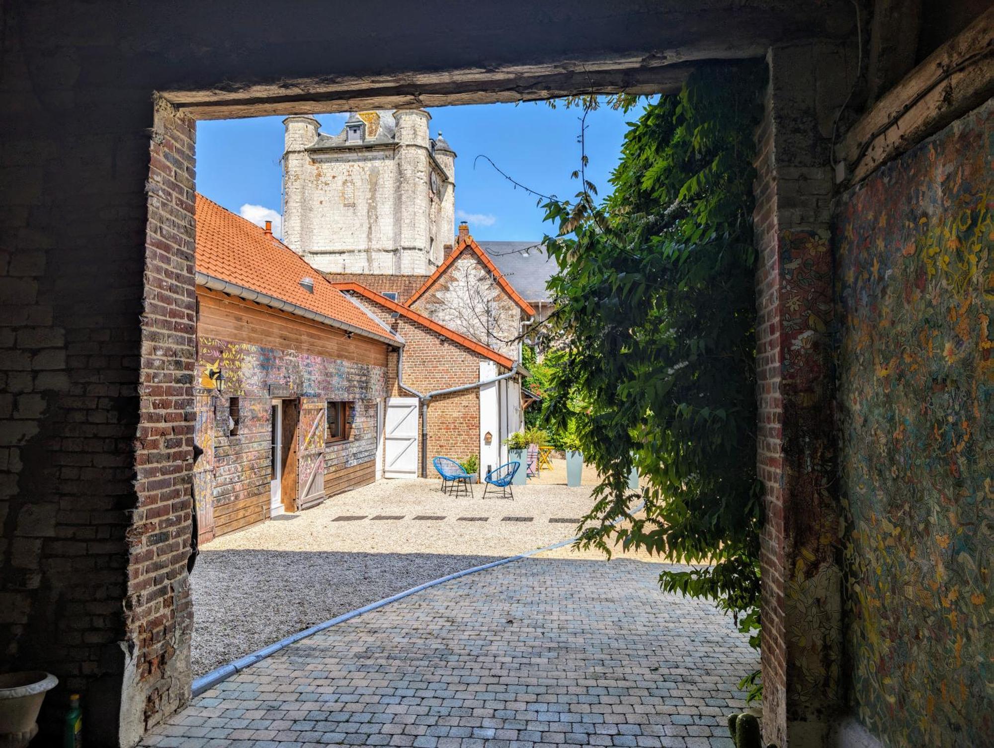 Le Relais Du Beffroi & Spa Saint-Riquier Екстер'єр фото
